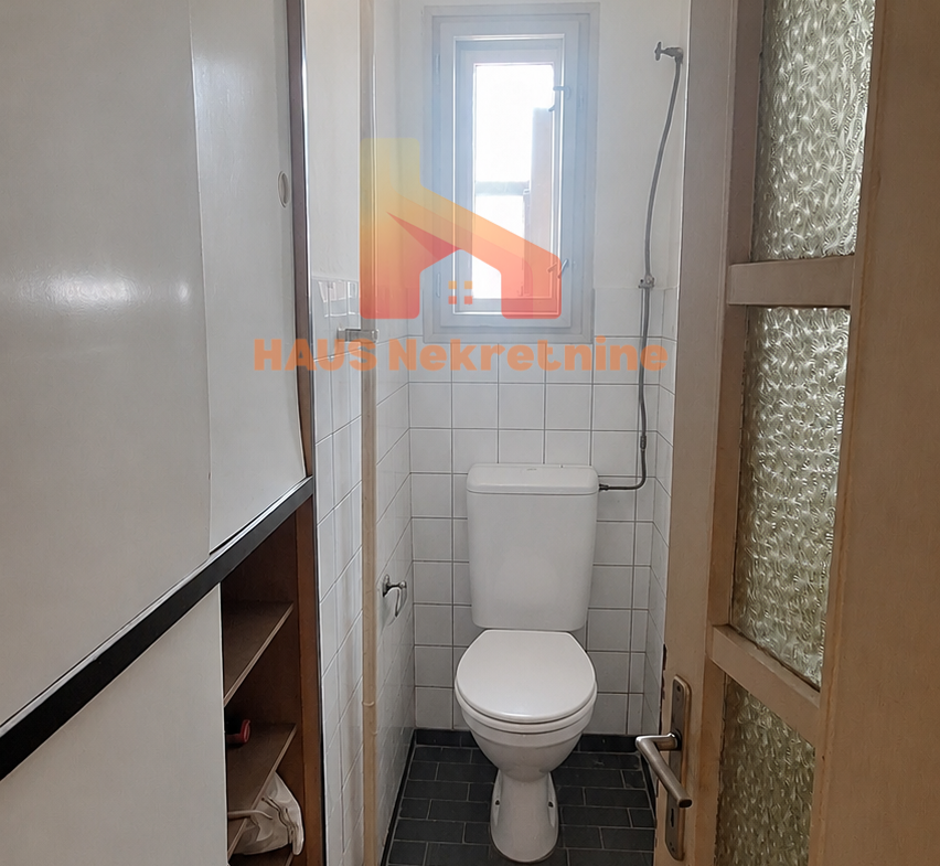 Stan sa saglasnošću za poslovnu namjenu – 81 m2 – Centar