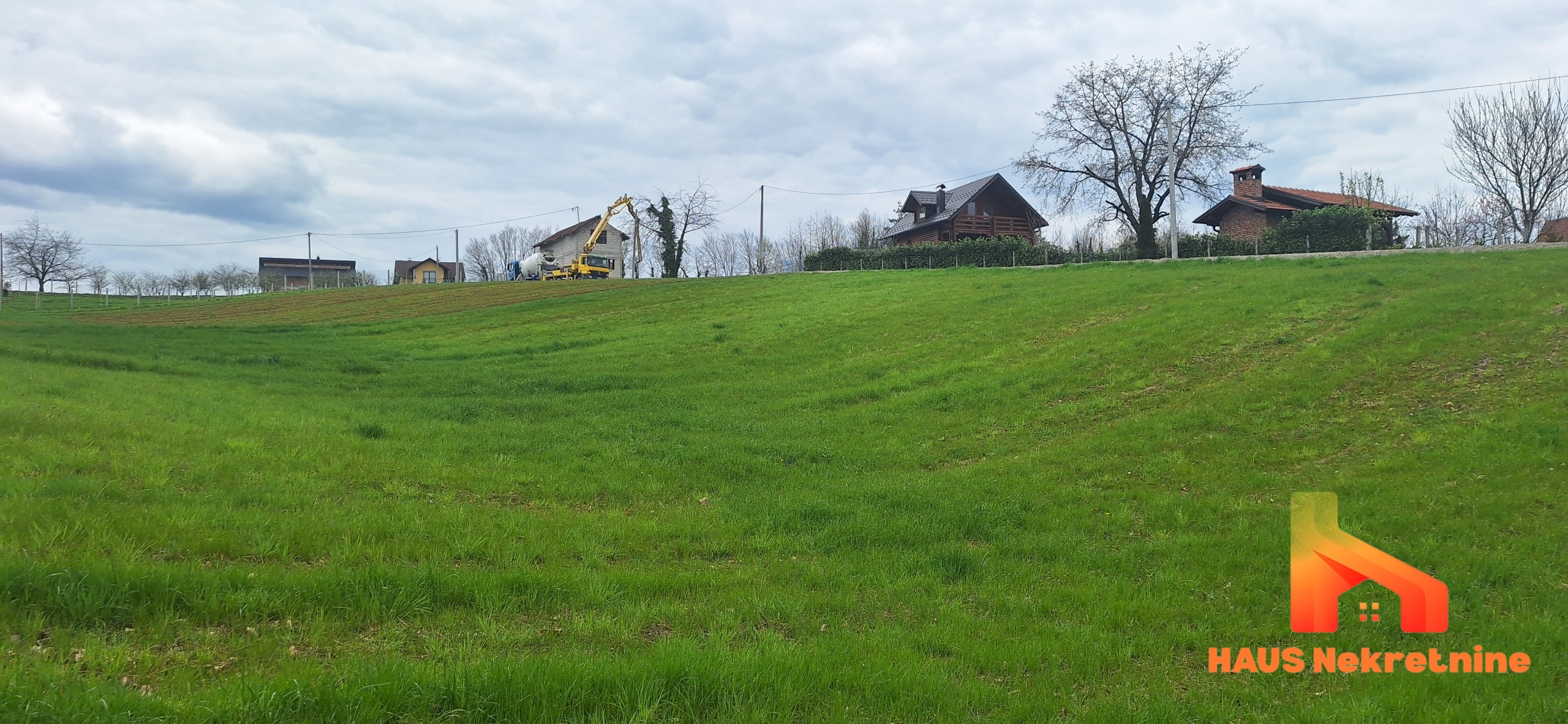 Zemljište pogodno za gradnju – 3000 m2 – Krčmarice