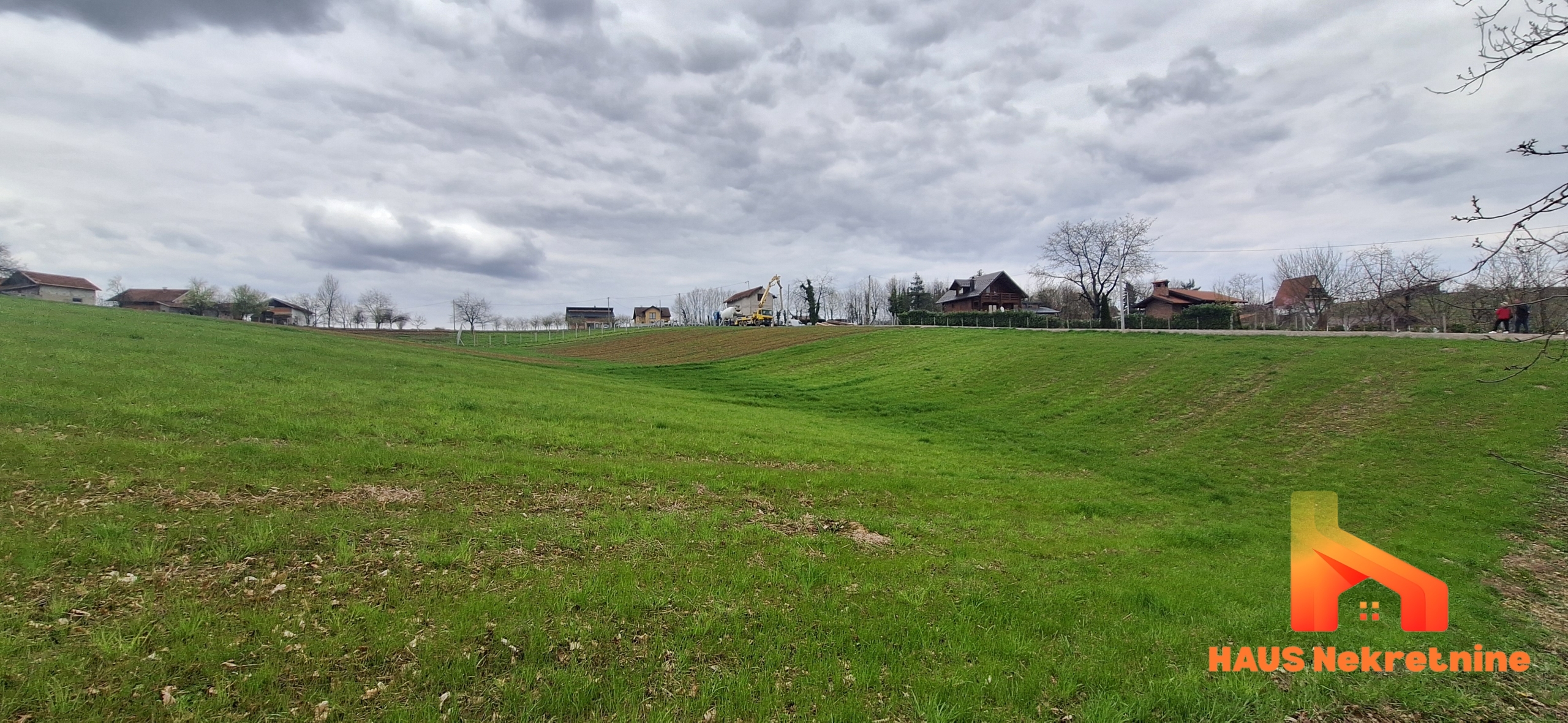 Zemljište pogodno za gradnju – 3000 m2 – Krčmarice