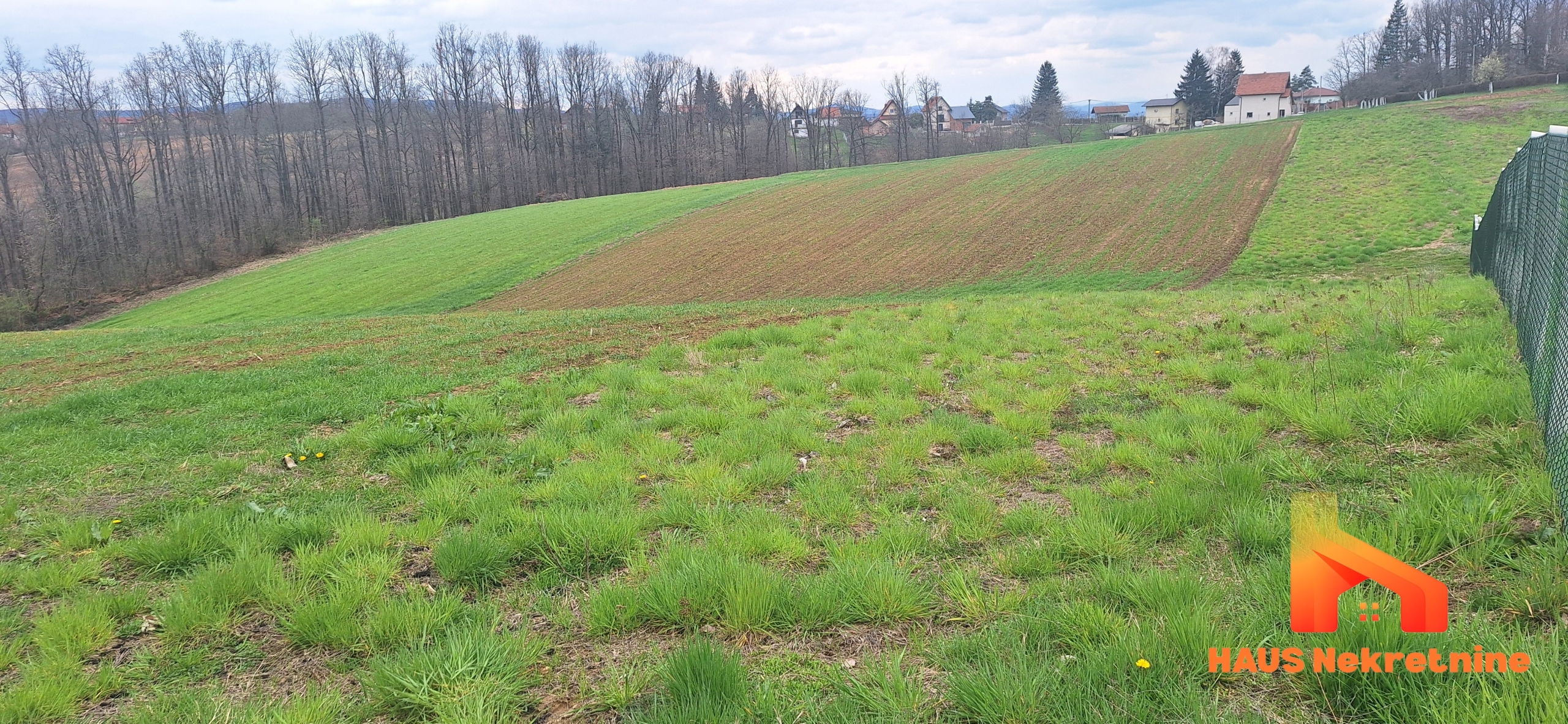 Zemljište pogodno za gradnju – 3000 m2 – Krčmarice