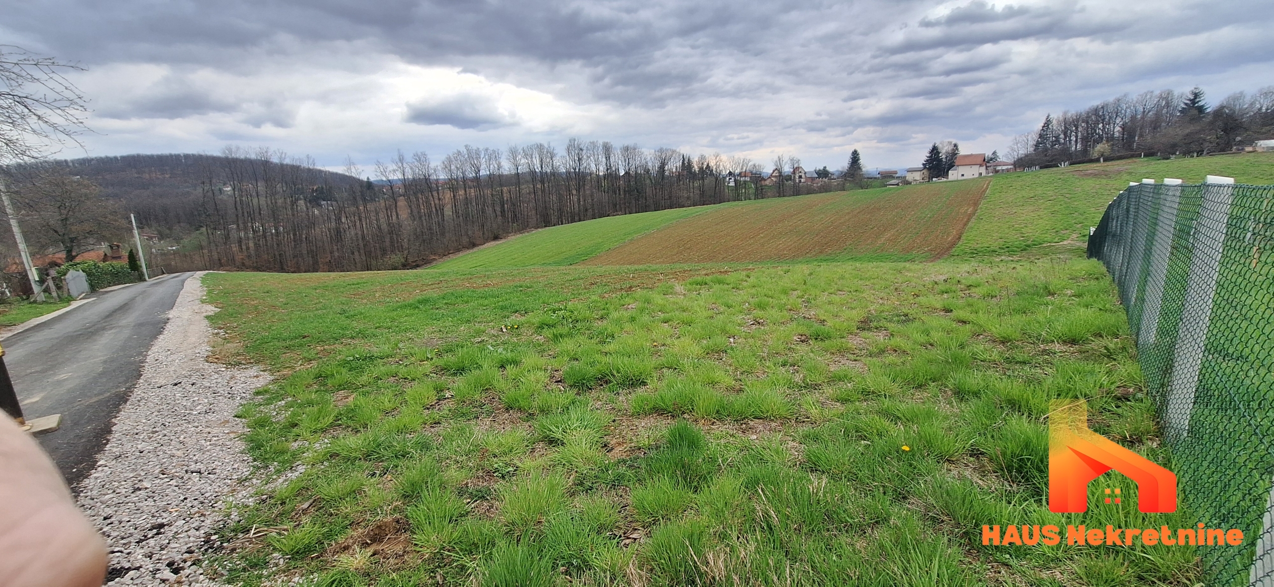 Zemljište pogodno za gradnju – 3000 m2 – Krčmarice