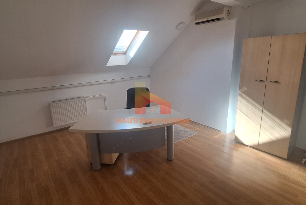 Poslovni prostor – 7 kancelarija – 210 m2 – Bana Milosavljevića
