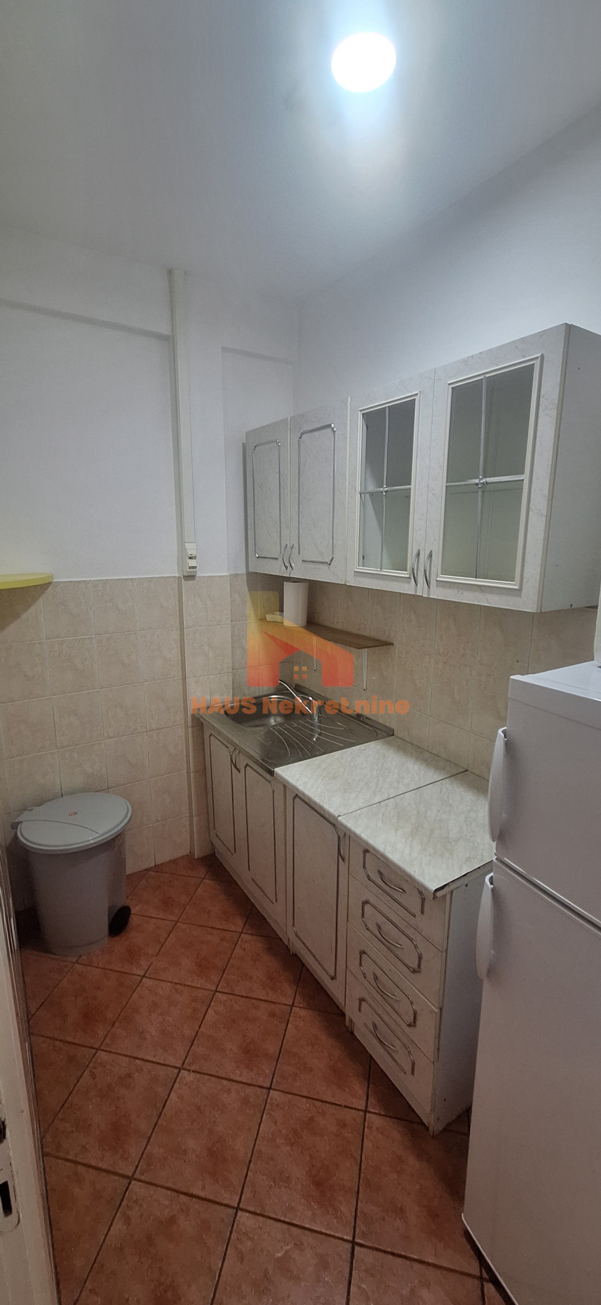 Poslovni prostor – 7 kancelarija – 210 m2 – Bana Milosavljevića