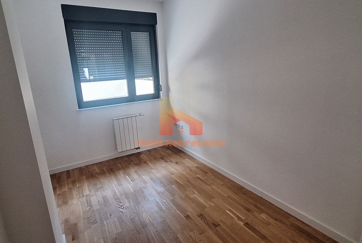 Stan za pravna lica – 92 m2 – 3 spavaće sobe – Petra Kočića