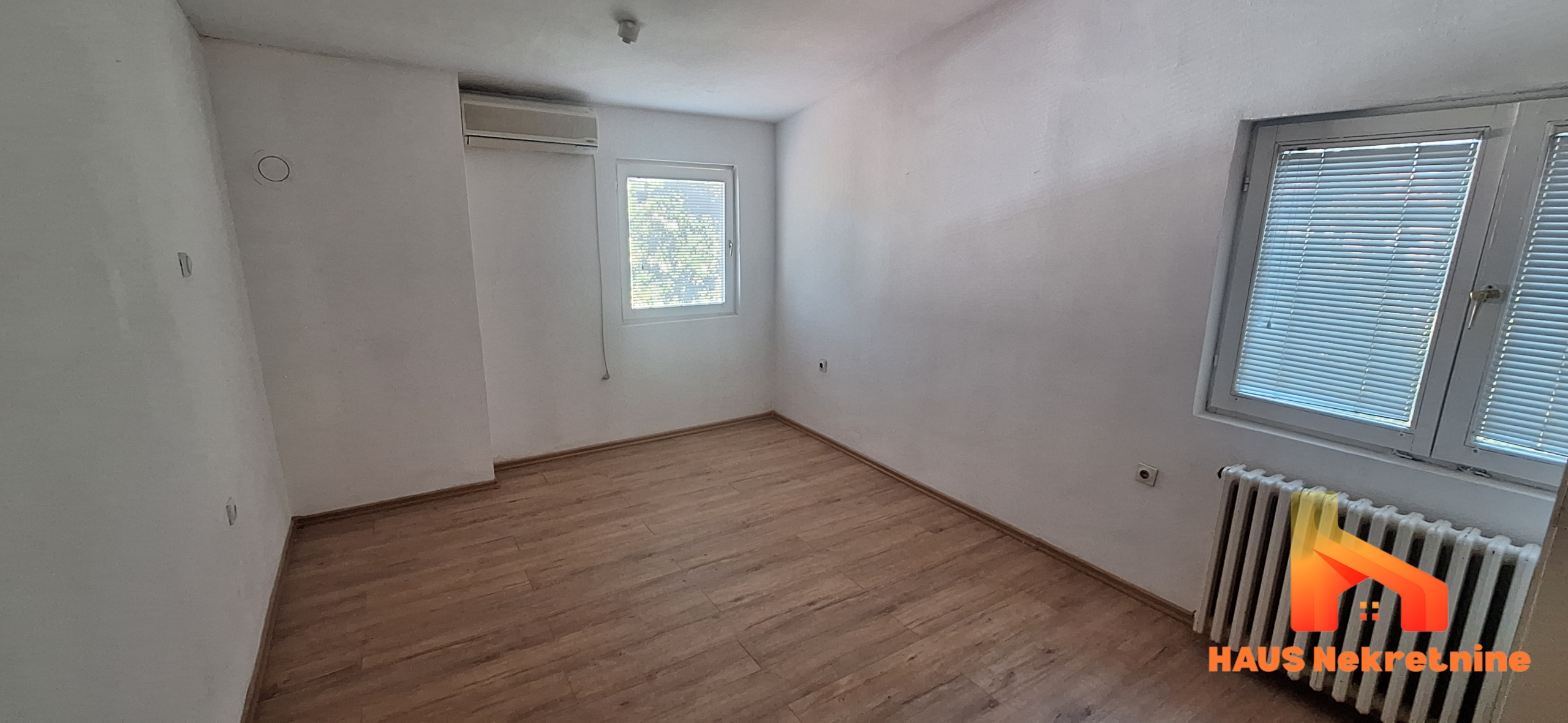 Trosoban stan sa parkingom i terasom – 68 m2 – Nikole Tesle