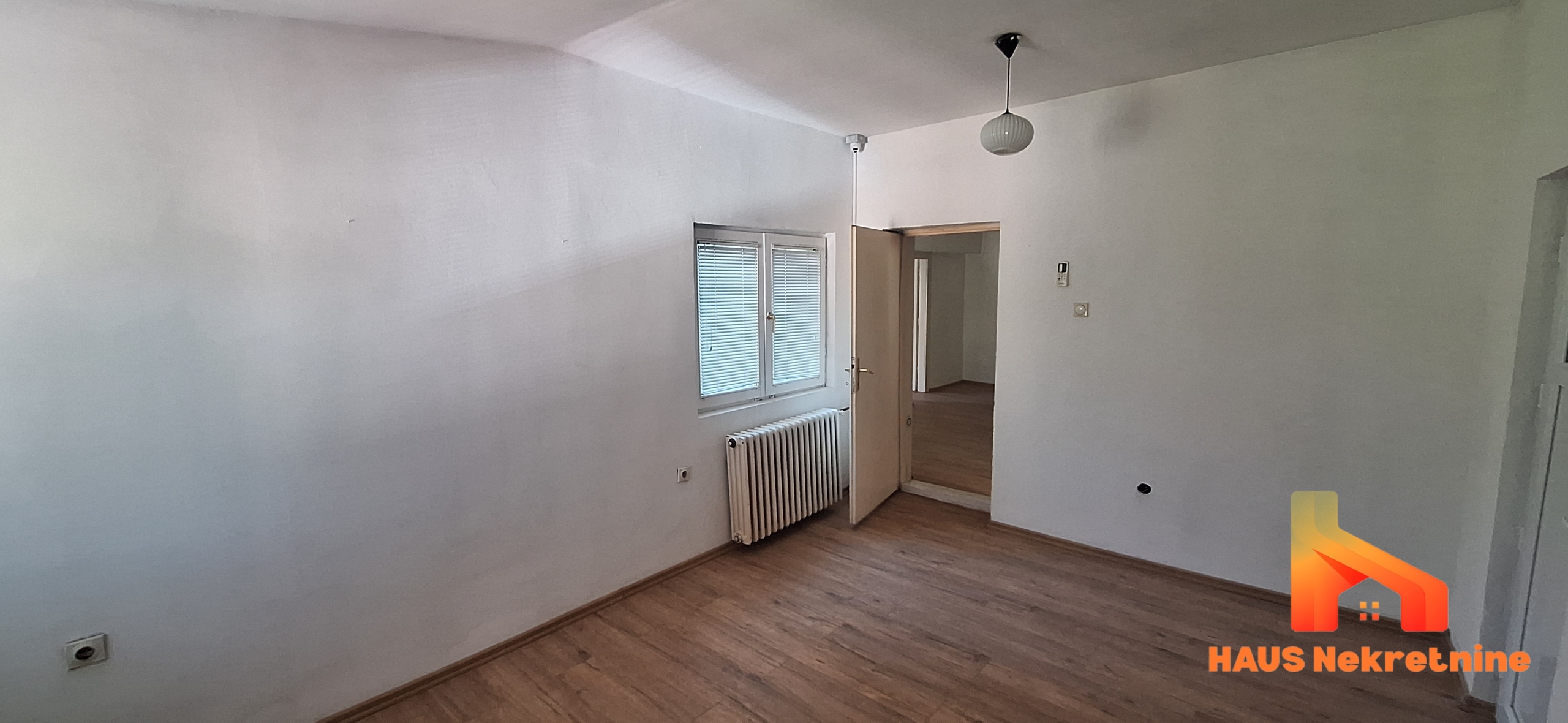 Trosoban stan sa parkingom i terasom – 68 m2 – Nikole Tesle