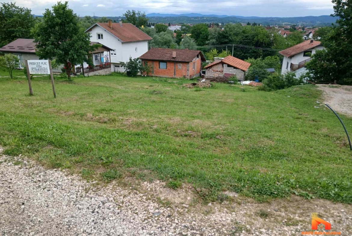 Građevinsko zemljište sa dozvolom i projektom – 850 m2 – PRIJEČANI