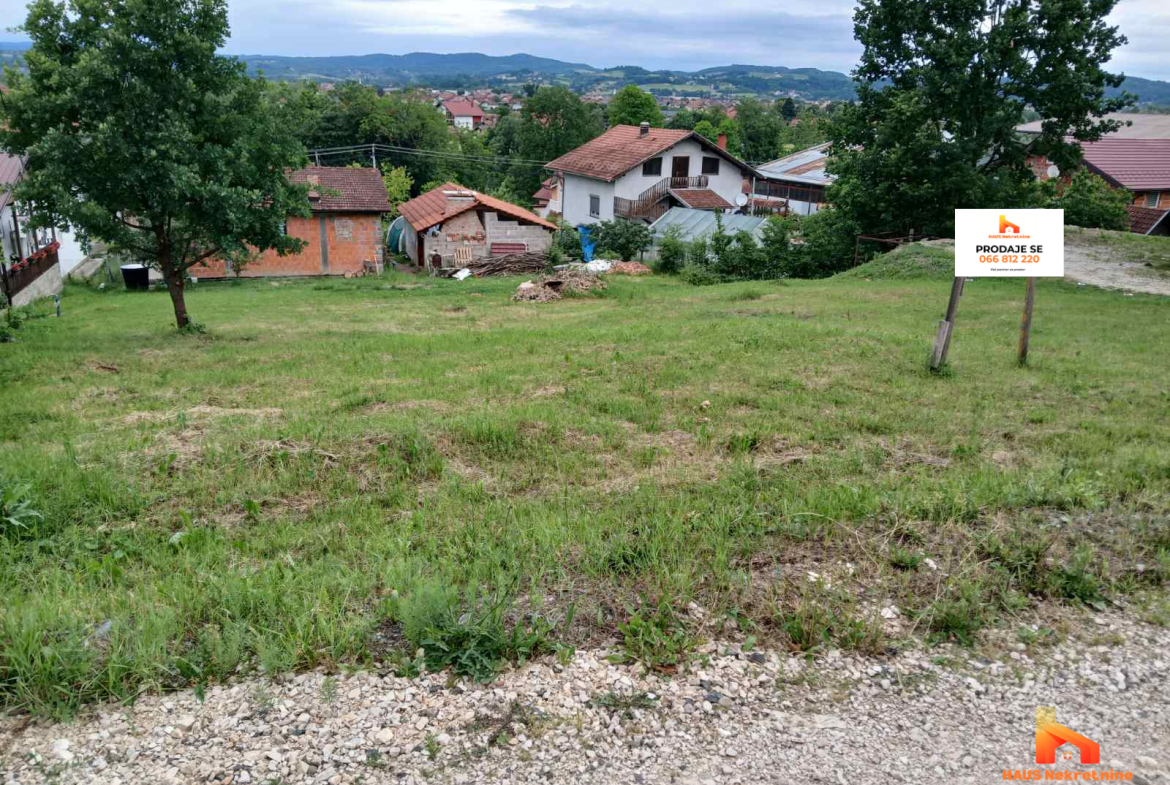 Građevinsko zemljište sa dozvolom i projektom – 850 m2 – PRIJEČANI