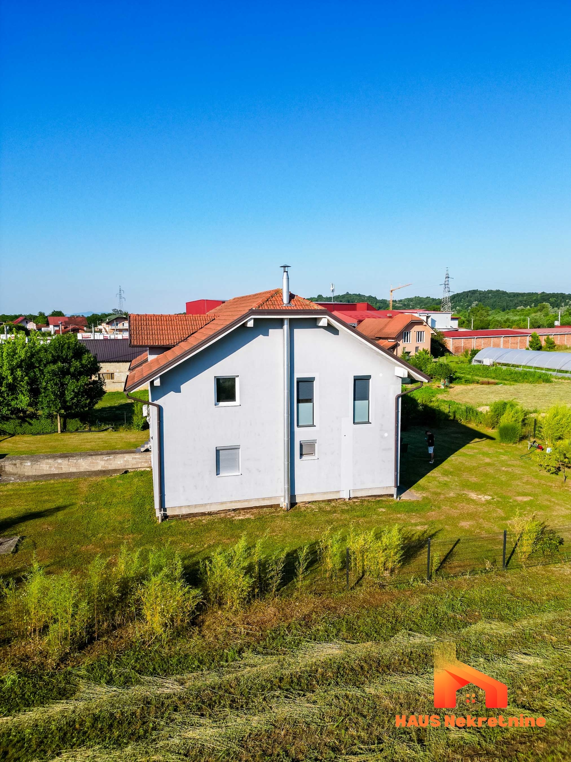 Porodična kuća sa uređenom okućnicom – 217 m2 – Laktaši