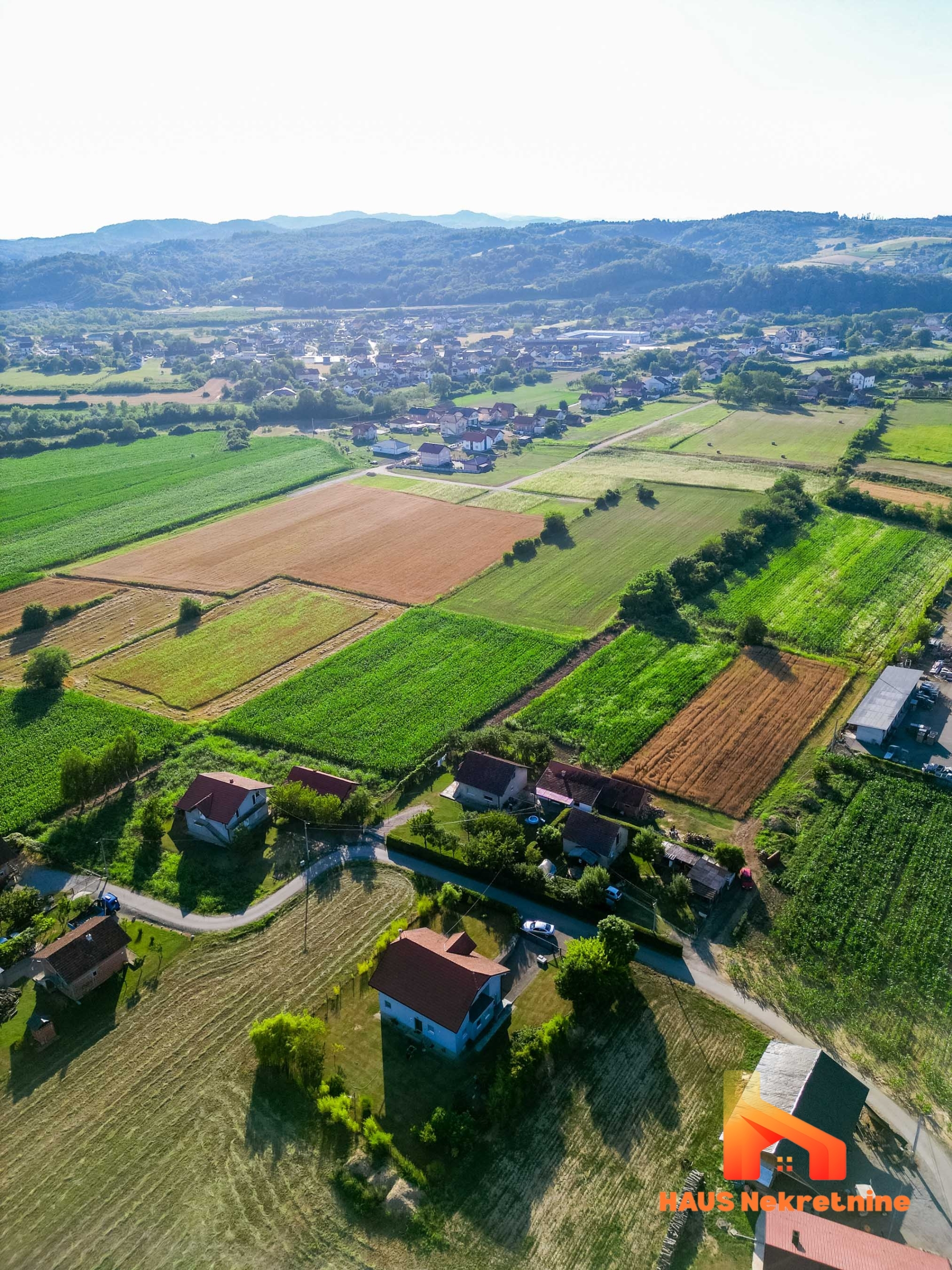 Porodična kuća sa uređenom okućnicom – 217 m2 – Laktaši