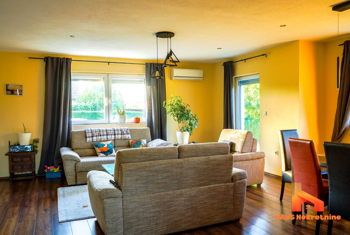 Porodična kuća sa uređenom okućnicom – 217 m2 – Laktaši