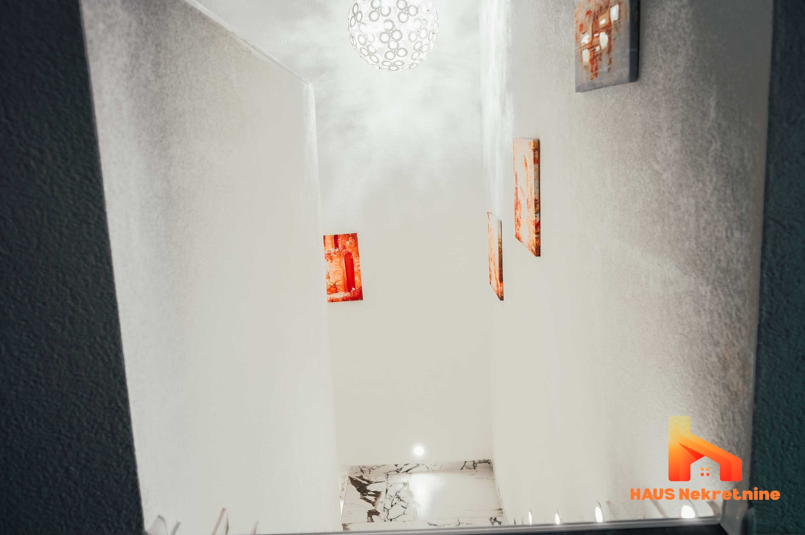 Porodična kuća sa uređenom okućnicom – 217 m2 – Laktaši