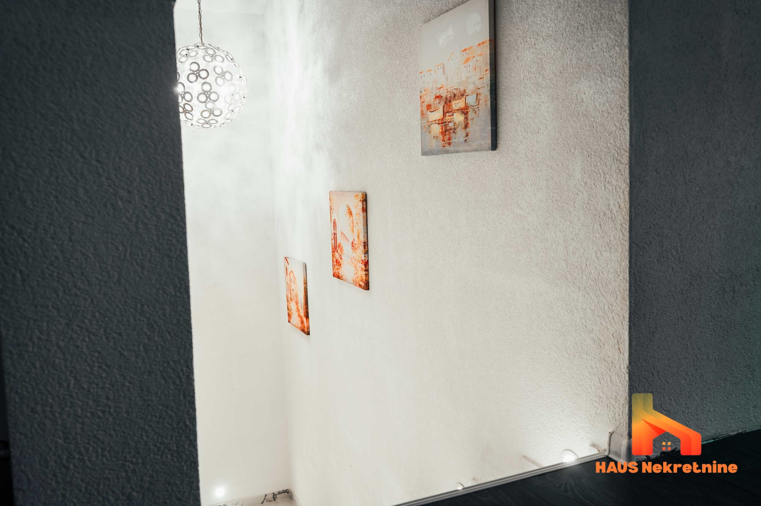 Porodična kuća sa uređenom okućnicom – 217 m2 – Laktaši