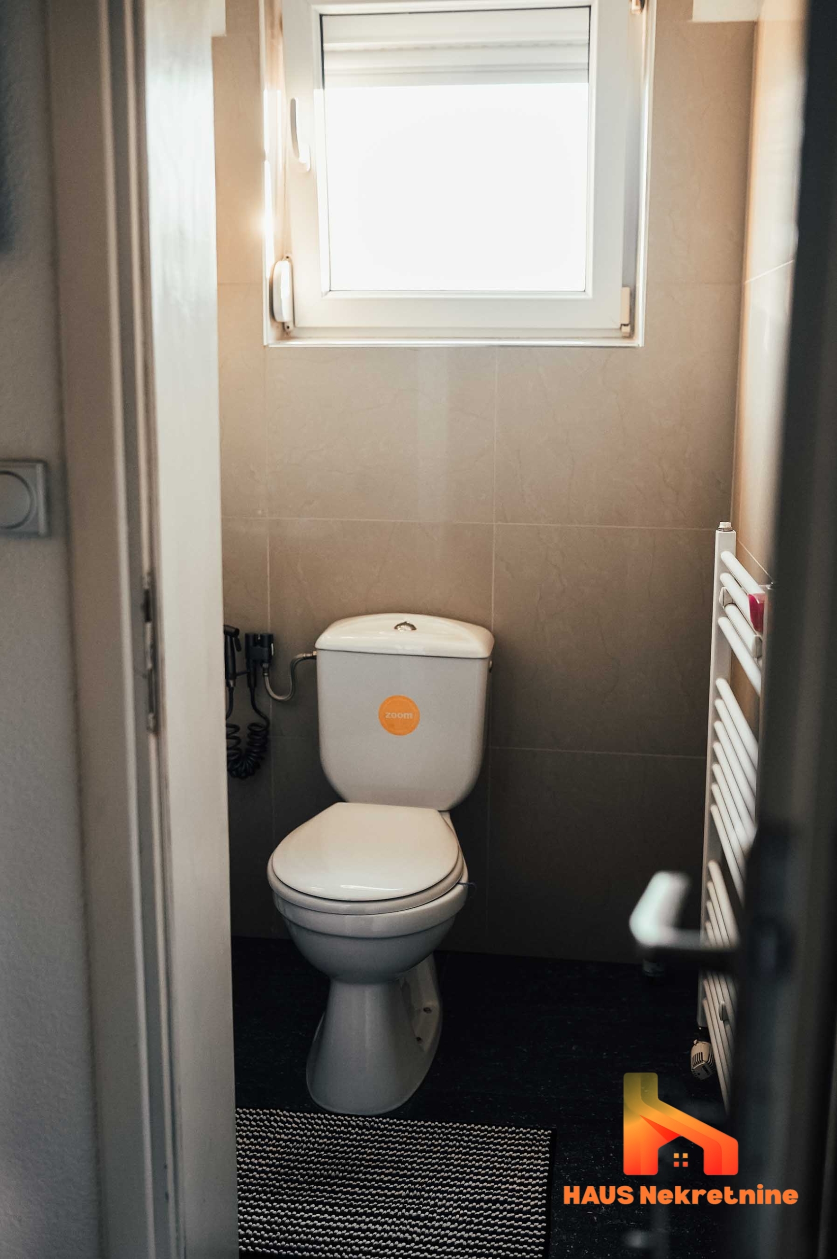 Porodična kuća sa uređenom okućnicom – 217 m2 – Laktaši