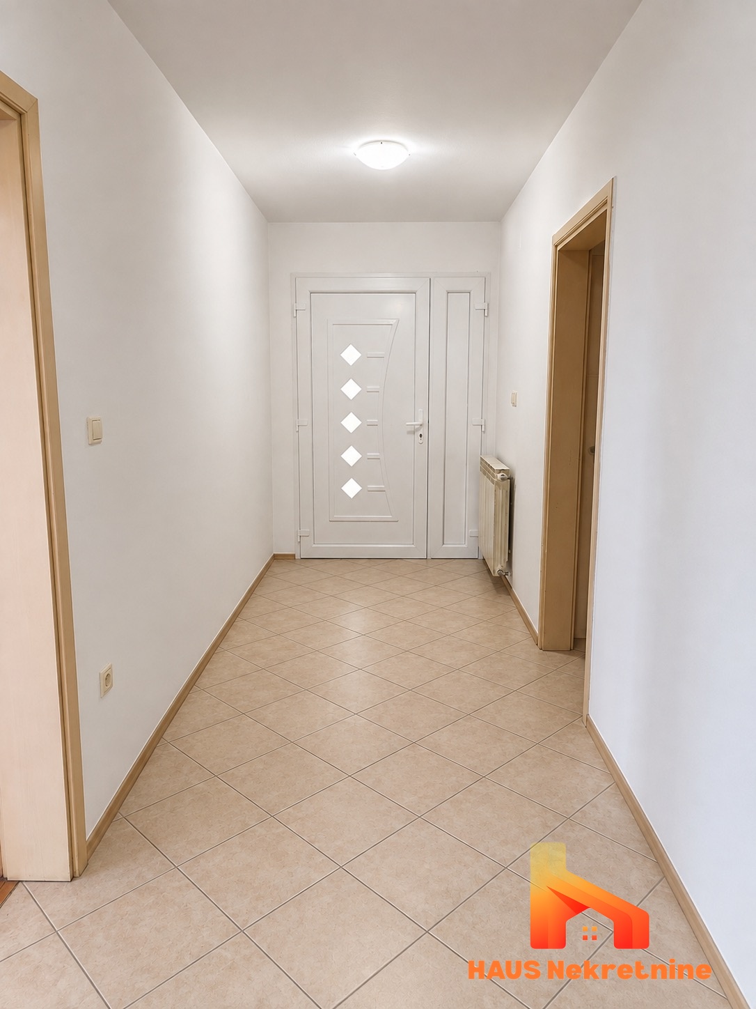 Porodična kuća sa dvorištem 1.250 m2 – 248 m2 – Maglajani